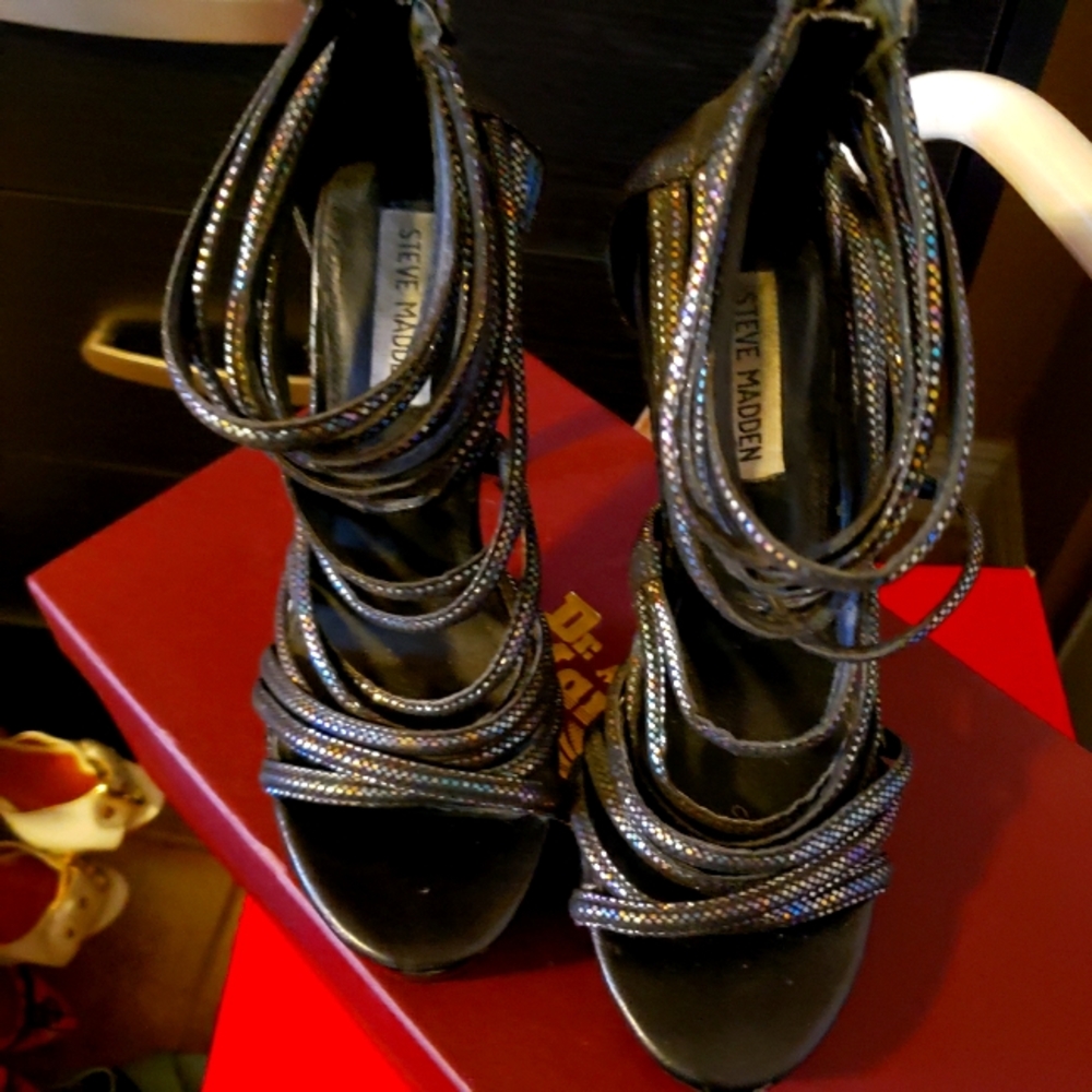 STEVE MADDEN HEELS